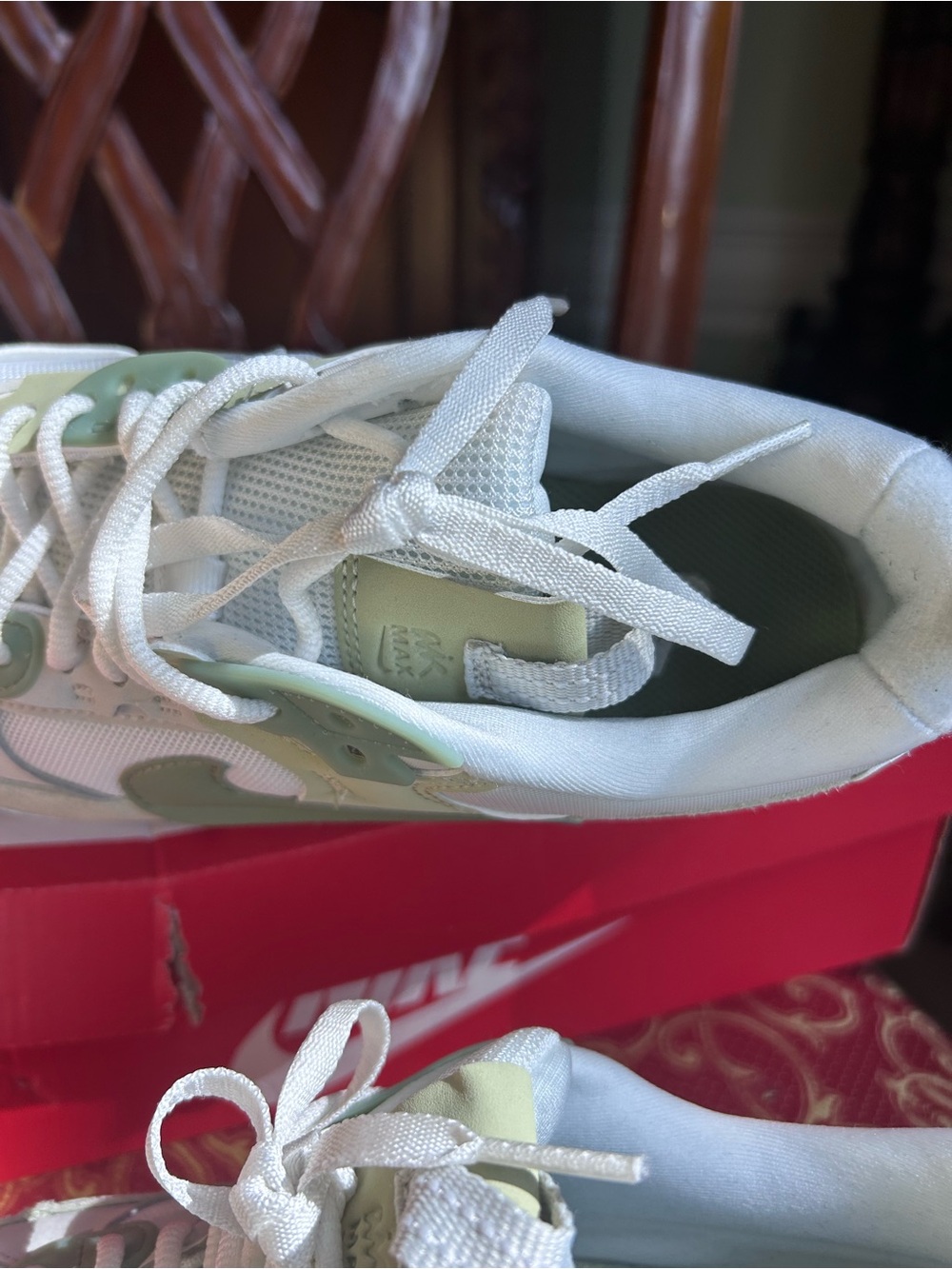 Nike Air Max 90 Futura Olive Aura Oil Green Women’s Sneaker 7.5 - Picture 6 of 13